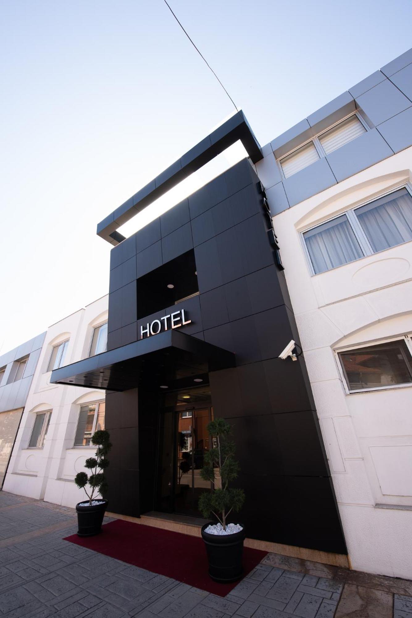 Hotel Sun Loznica Exterior photo